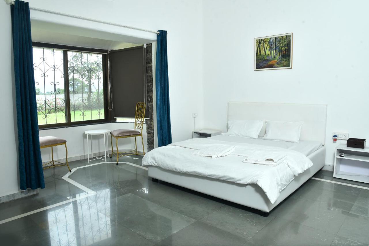 Whispering Woods Villa And Eco Farms Лонавала Экстерьер фото